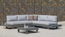 Salon de jardin Sofa Corner - MENFIS-7 LUX - Aluminium anthracite - Coussins tissu Cloud gris clair - 4 à 6 places