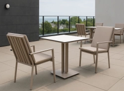 Ensemble bistrot de jardin – CANVAS 80 HPL PAOLA-3 LUX – Plateau HPL blanc – Fauteuils avec coussins – 2 places