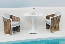 Salon de jardin à manger - CORAL - en aluminium et résine tressée - Table et 2 fauteuils